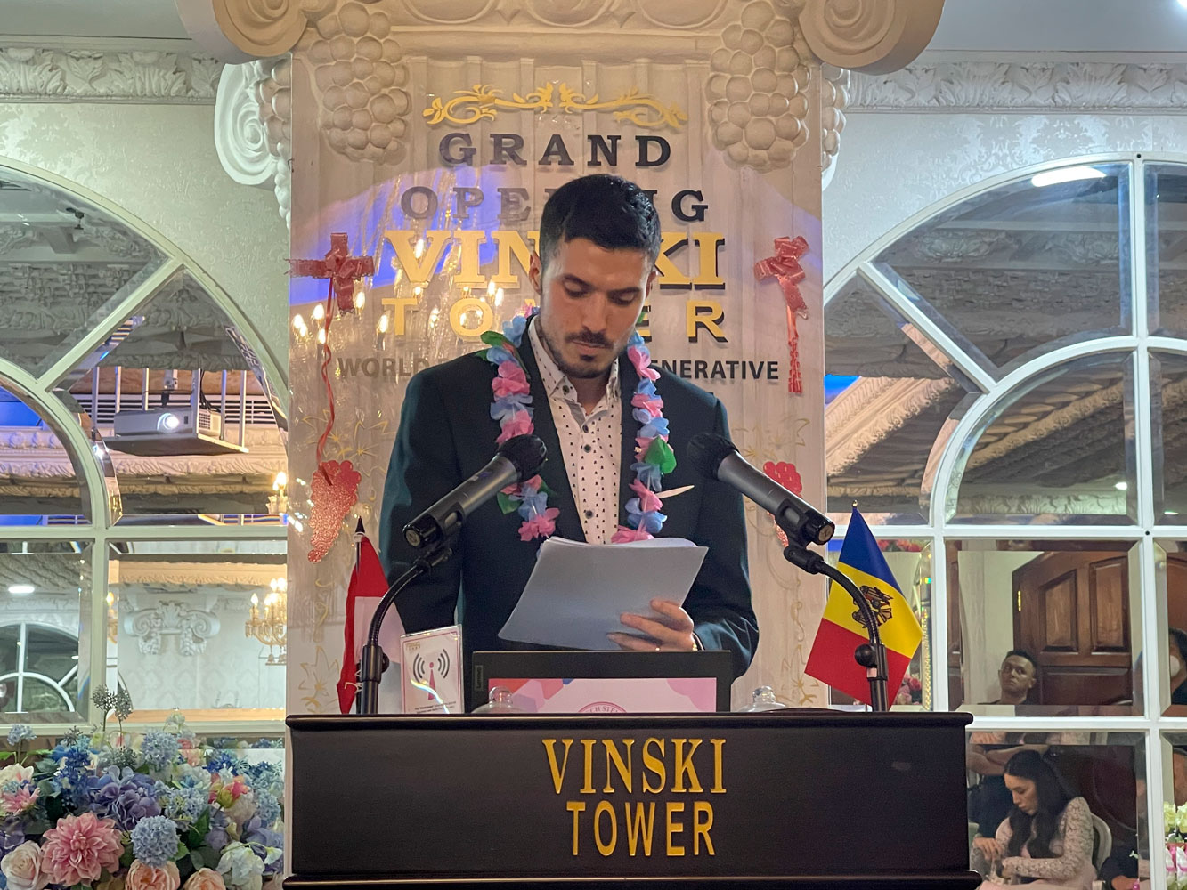 Carlos Galante COO JRIs Productions en Rueda de Prensa Internacional en el Grand Oppening JRIS ASIA en Vinski tower (Yakarta, Indonesia)